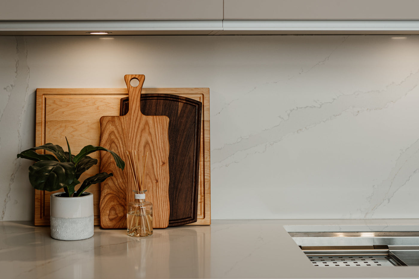 Maple, Cherry, Walnut, or Birch: Which Wood Board to Pick? So Many Options!