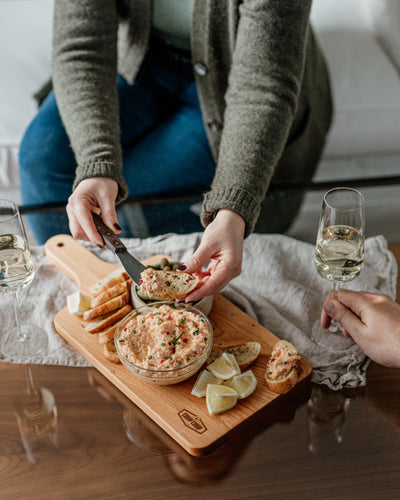 Reversible Serving Board With Handle