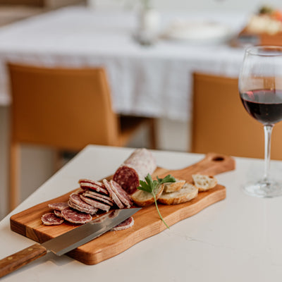 Serving Board with Handle and Wavy Edge